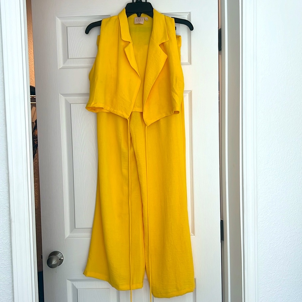 Matching Set - Picture 2 of 2